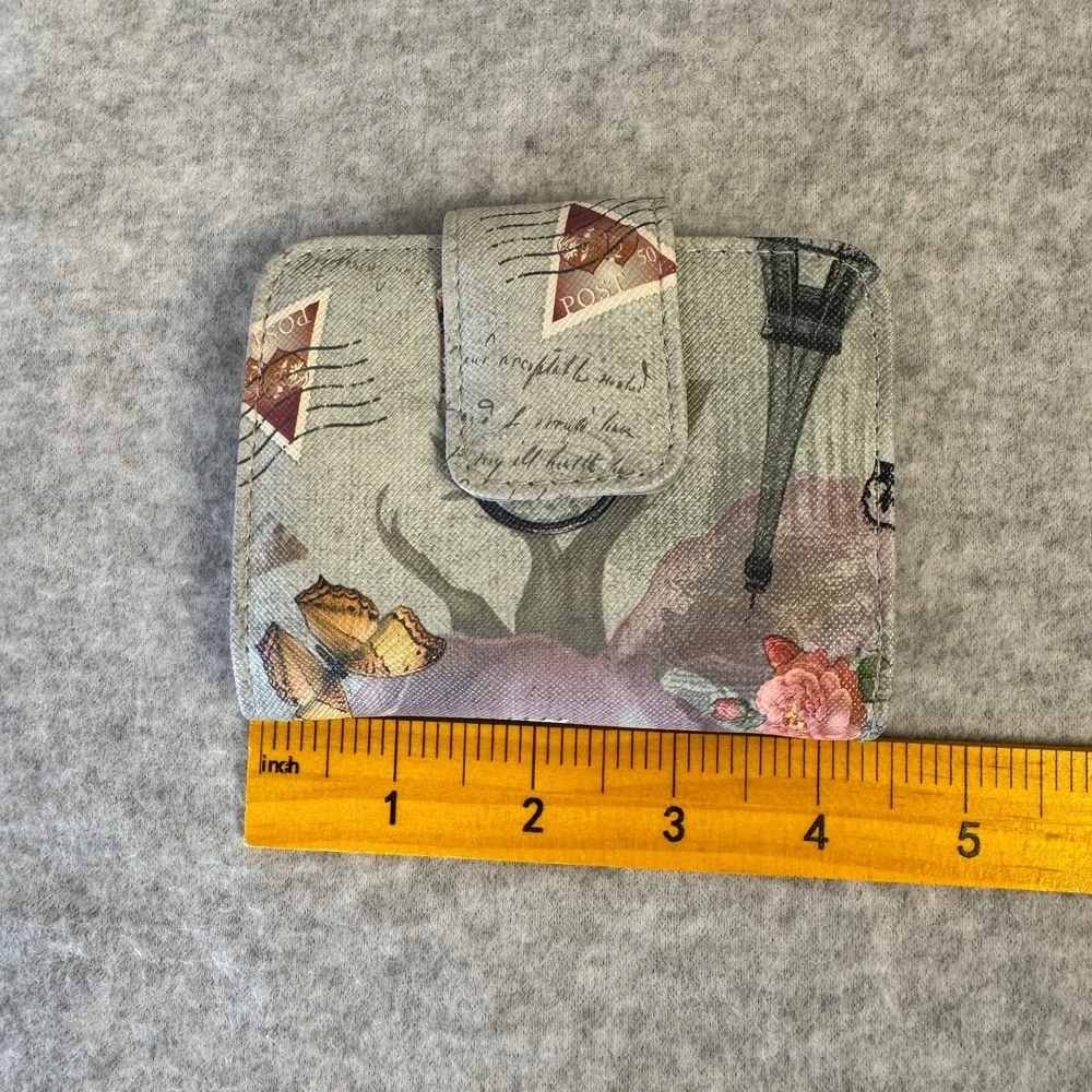 Womens Bifold Snap Wallet with Novelty Eiffel Tower Vintage Paris Postcard Theme